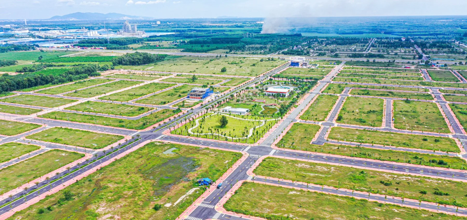 Khu đô thị Mega City 2