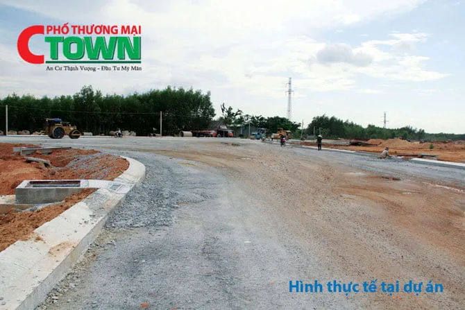 Phố thương mại C-Town