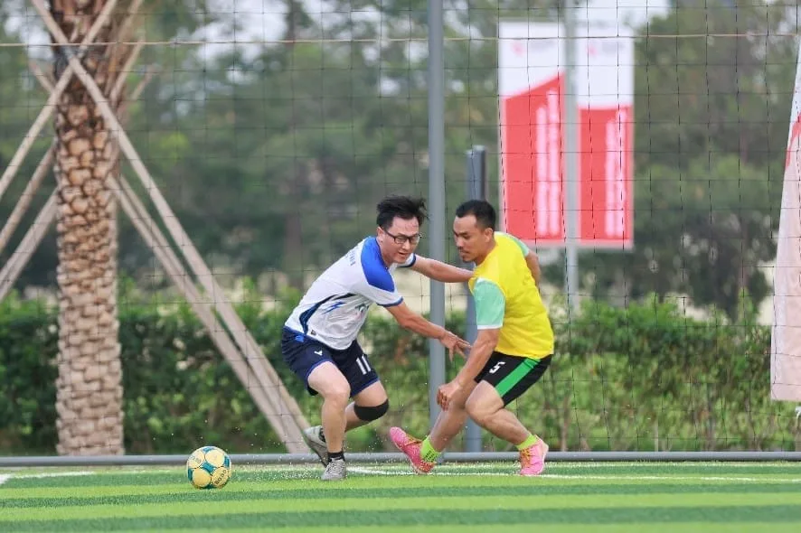 Nhiều pha bóng đầy kịch tính được tạo ra khiến người xem hồi hộp không thể rời mắt