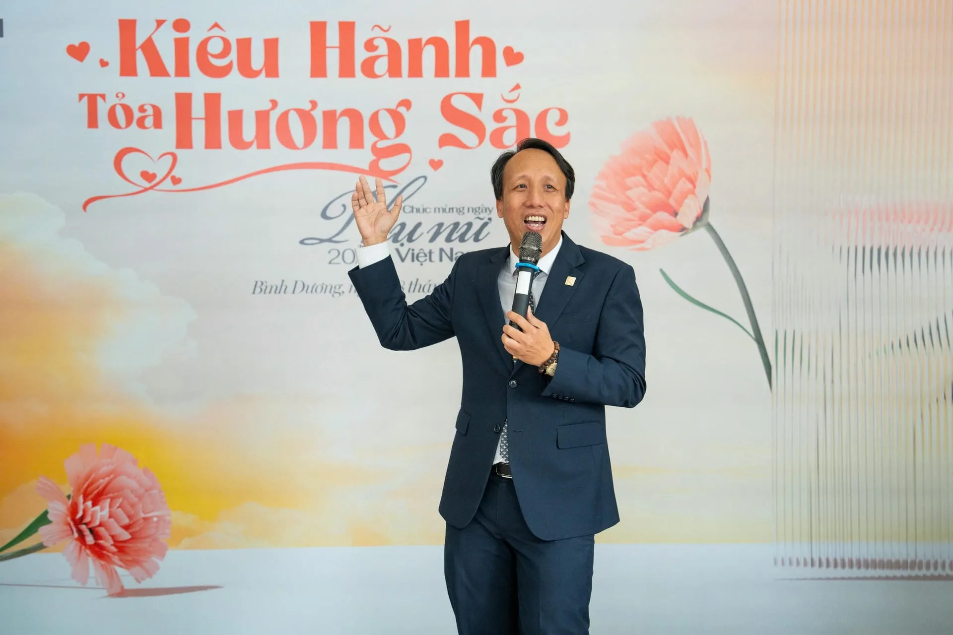 Ông Nguyễn Lương Thọ - Phó Tổng Giám đốc Vận hành Tập đoàn gửi những lời chúc tốt đẹp đến các chị em chi nhánh Thành Phố Mới
