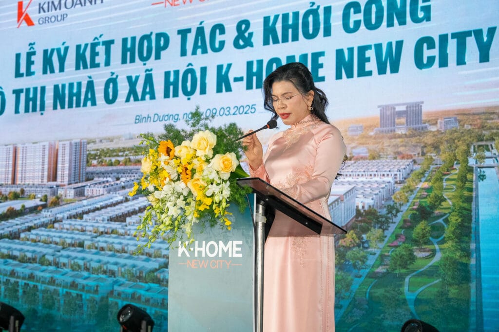 Bà Đặng Thị Kim Oanh - Chủ tịch HĐQT, Tổng Giám đốc Kim Oanh Group chia sẻ tâm huyết trong việc xây dựng nhà ở xã hội chất lượng cao cho người lao động