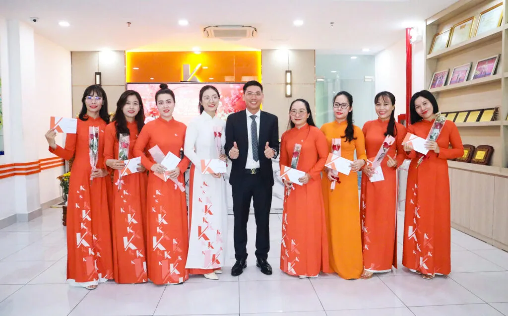 Kỉ niệm ngày quốc tế Phụ Nữ