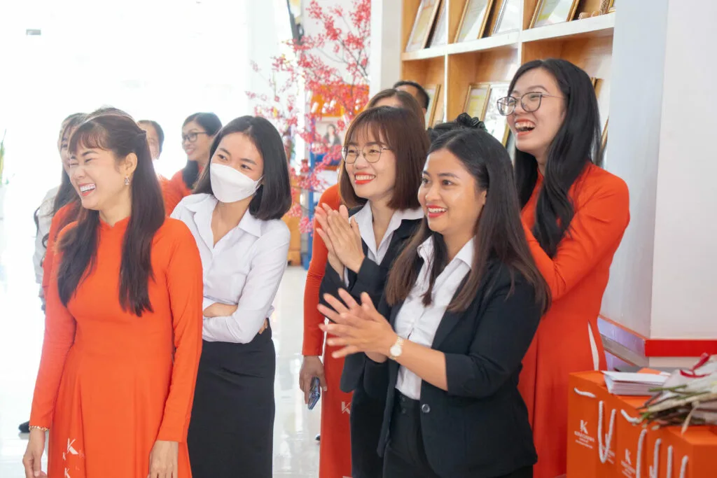 Kỉ niệm ngày quốc tế Phụ Nữ tại Kim Oanh Group