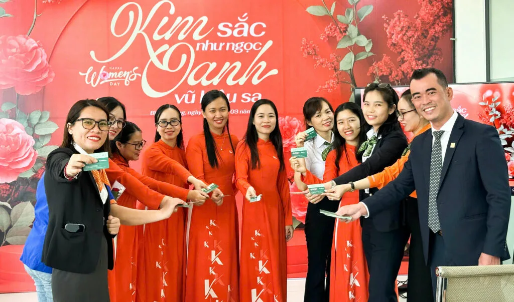 Kỉ niệm ngày quốc tế Phụ Nữ tại Kim Oanh Group