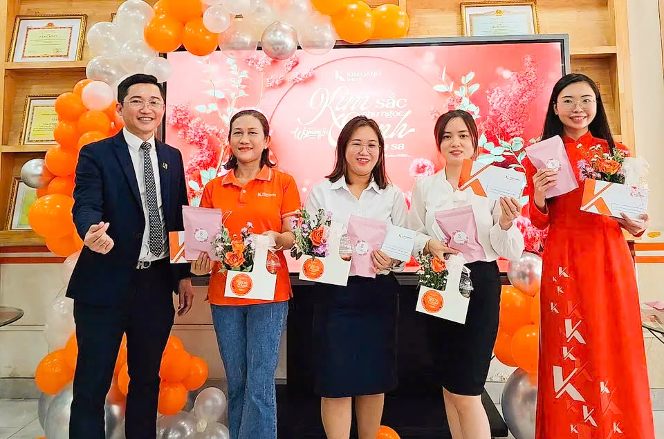 Kỉ niệm ngày quốc tế Phụ Nữ tại Kim Oanh Group