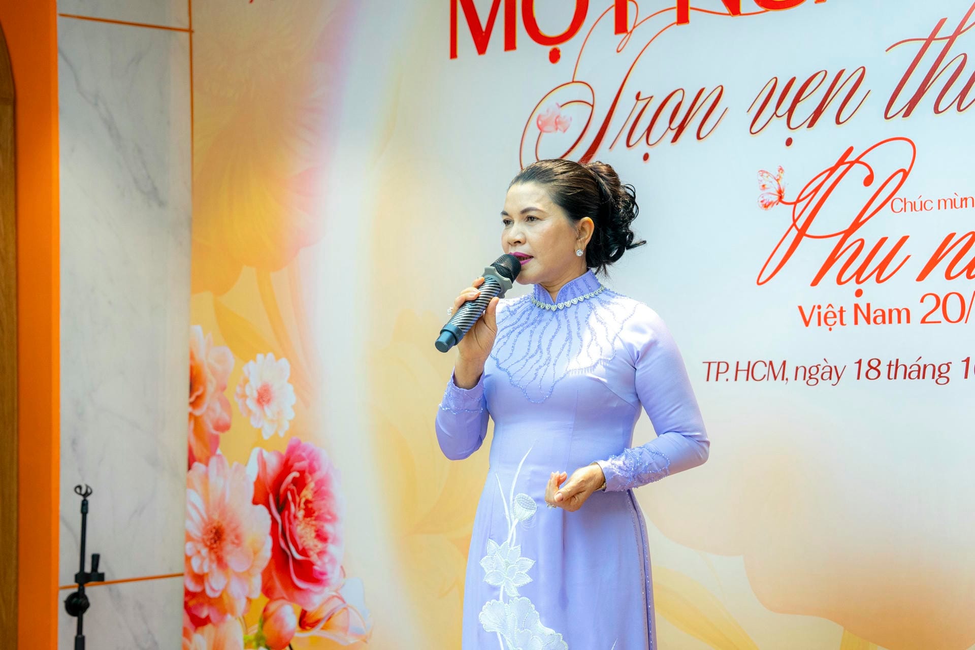 Bà Đặng Thị Kim Oanh – Chủ tịch HĐQT, Tổng Giám đốc Kim Oanh Group thay mặt phái đẹp Tập đoàn cảm ơn những tình cảm của phái mạnh