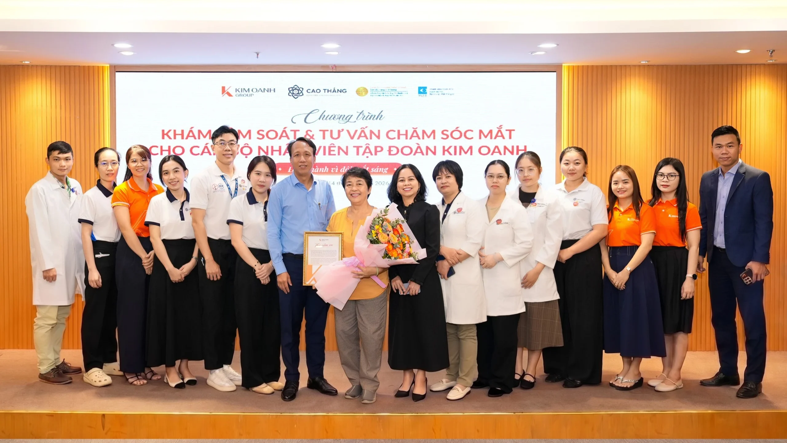 Chương trình đánh dấu bước phát triển trong mối quan hệ đồng hành, gắn kết chặt chẽ giữa Kim Oanh Group và Bệnh viện Chuyên khoa Mắt Cao Thắng trong sứ mệnh chăm sóc sức khỏe toàn diện cho người lao động